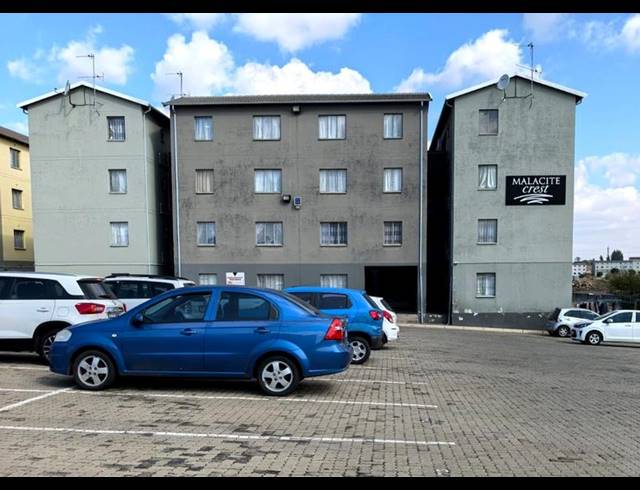 2 BEDROOM APARTMENT FOR SALE IN FLEURHOF